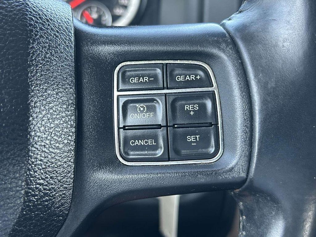 RAM 1500 2WD Quad Cab 140.5" Big Horn 2015