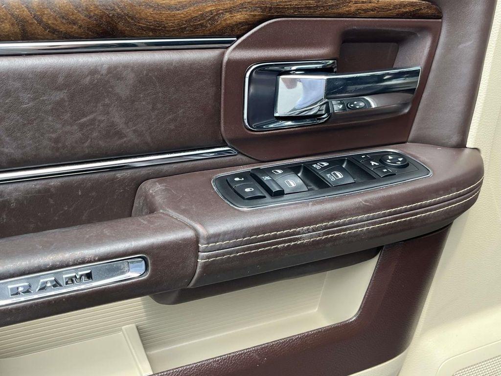 RAM 1500 4WD Crew Cab 140.5" Laramie Longhorn Edition 2013