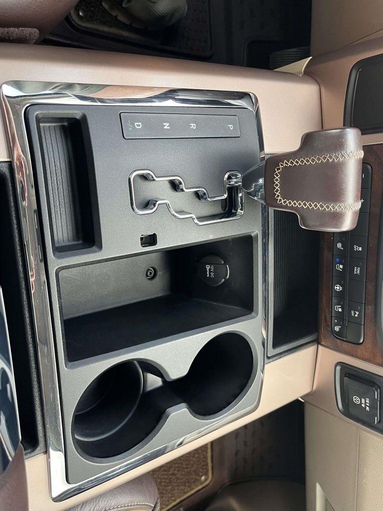 RAM 1500 4WD Crew Cab 140.5" Laramie Longhorn Edition 2013