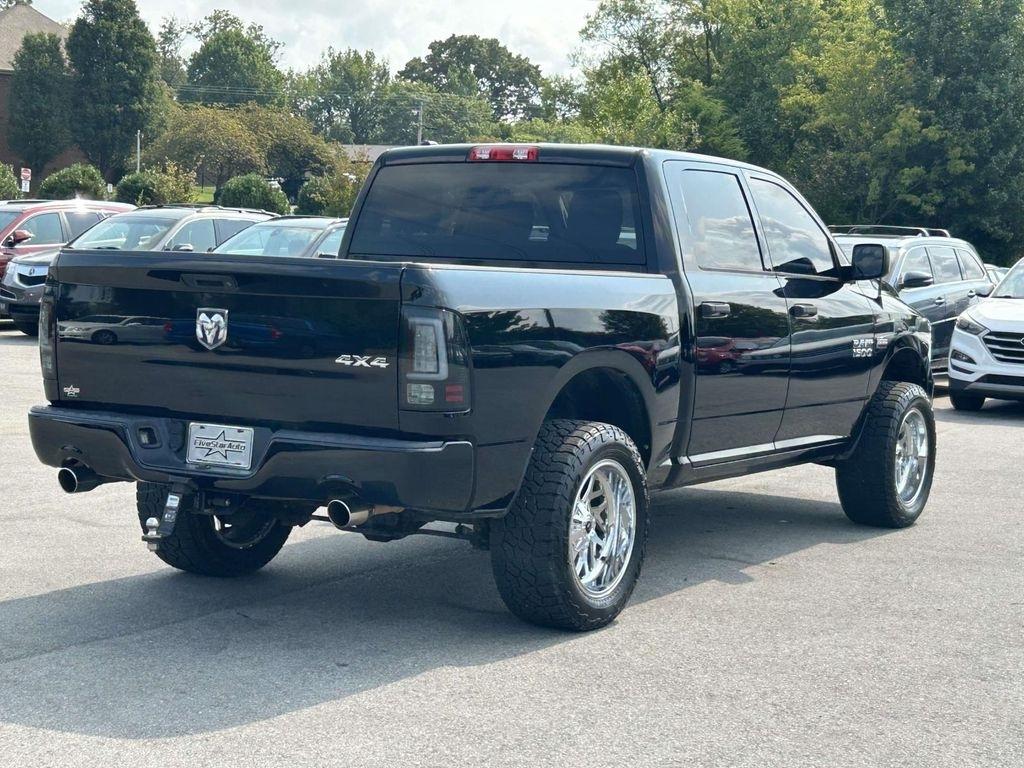 RAM 1500 4WD Crew Cab 140.5" Express 2014