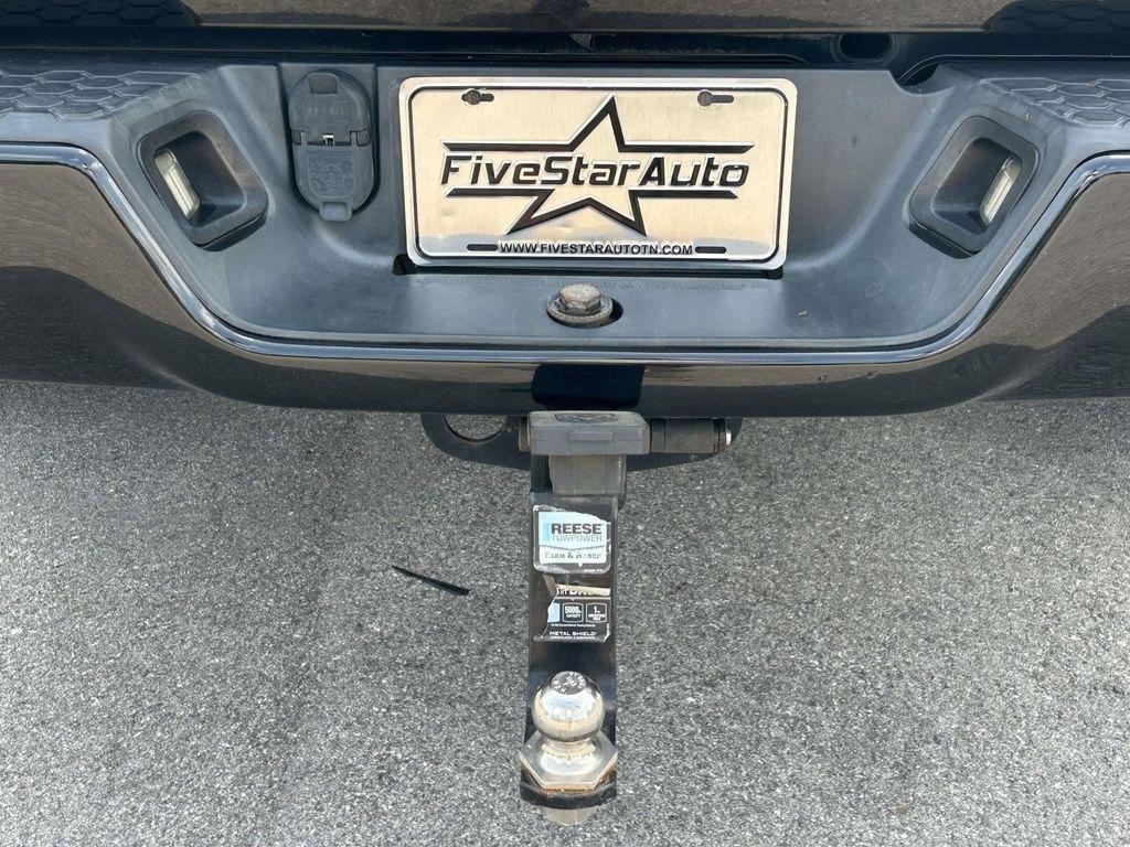 RAM 1500 4WD Crew Cab 140.5" Express 2014