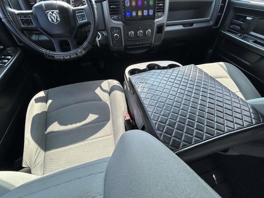 RAM 1500 4WD Crew Cab 140.5" Express 2014