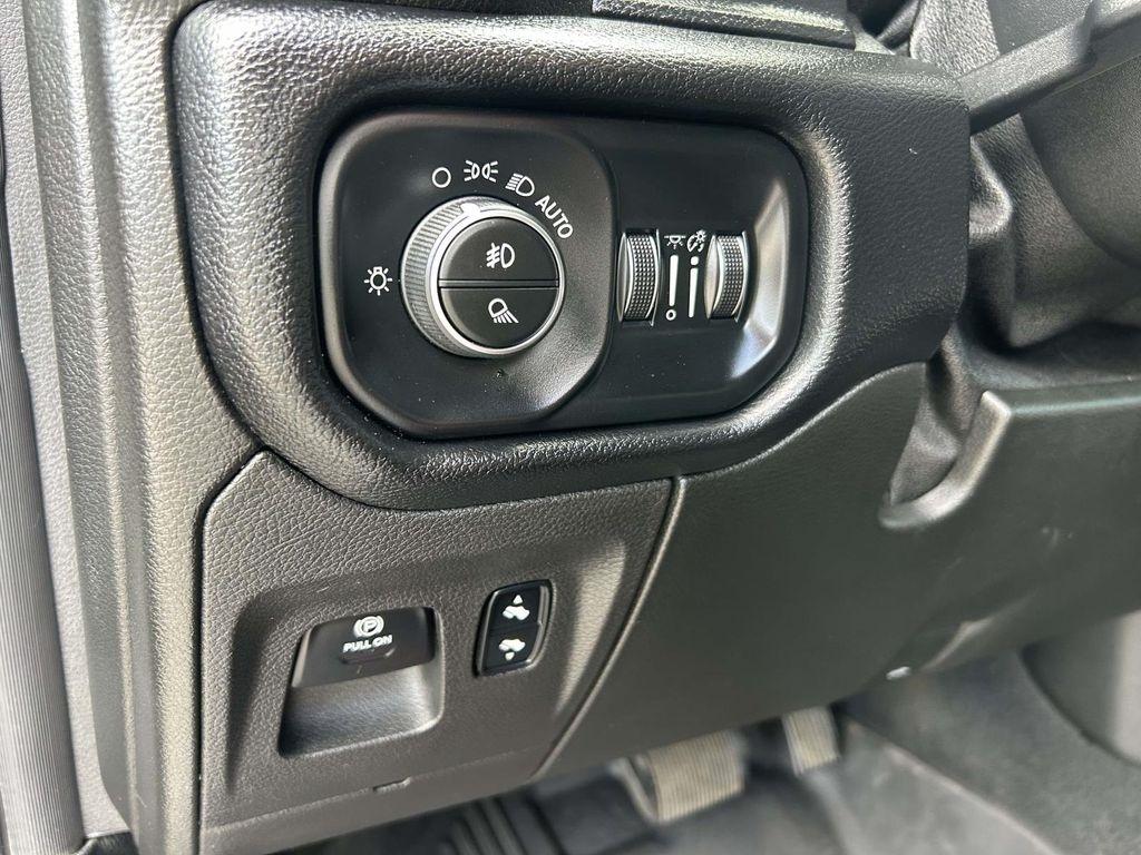RAM 1500 Rebel 4x4 Crew Cab 5'7" Box 2019