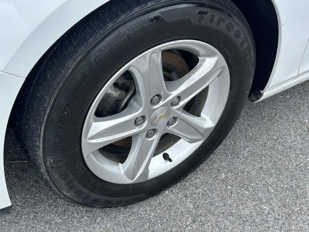 Chevrolet Malibu 4dr Sdn LS w/1FL 2023