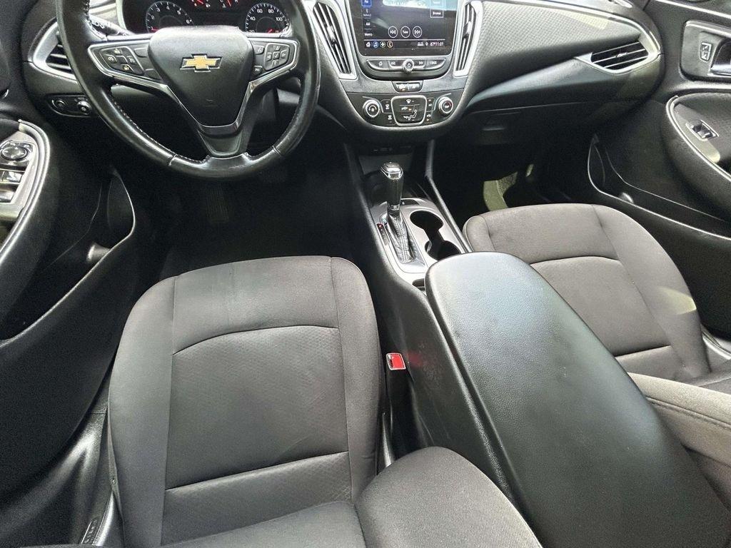 Chevrolet Malibu 4dr Sdn RS 2020