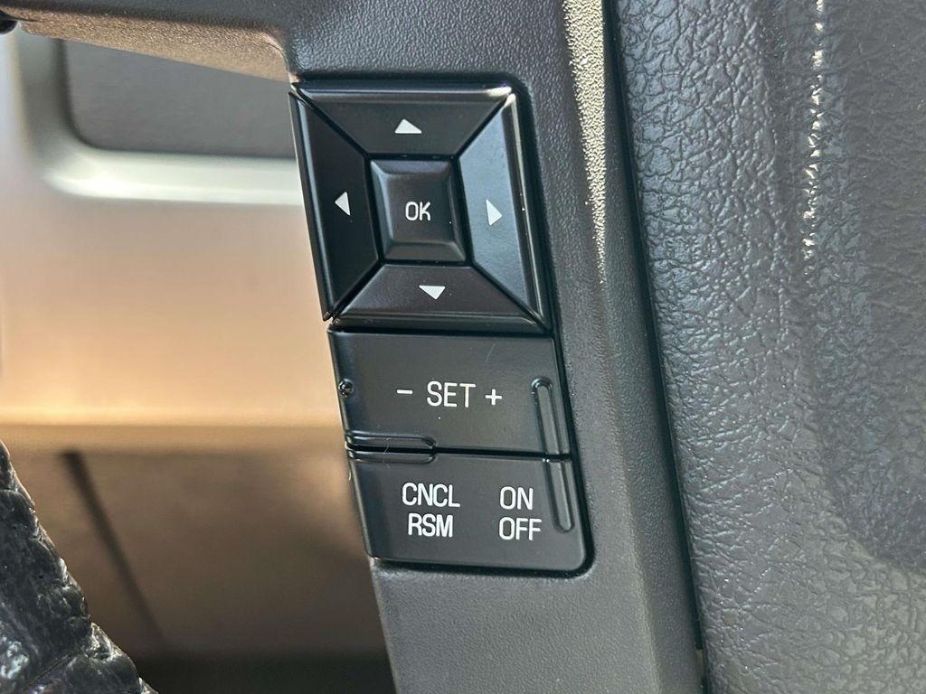 Ford F-150 4WD SuperCrew 145" Platinum 2013