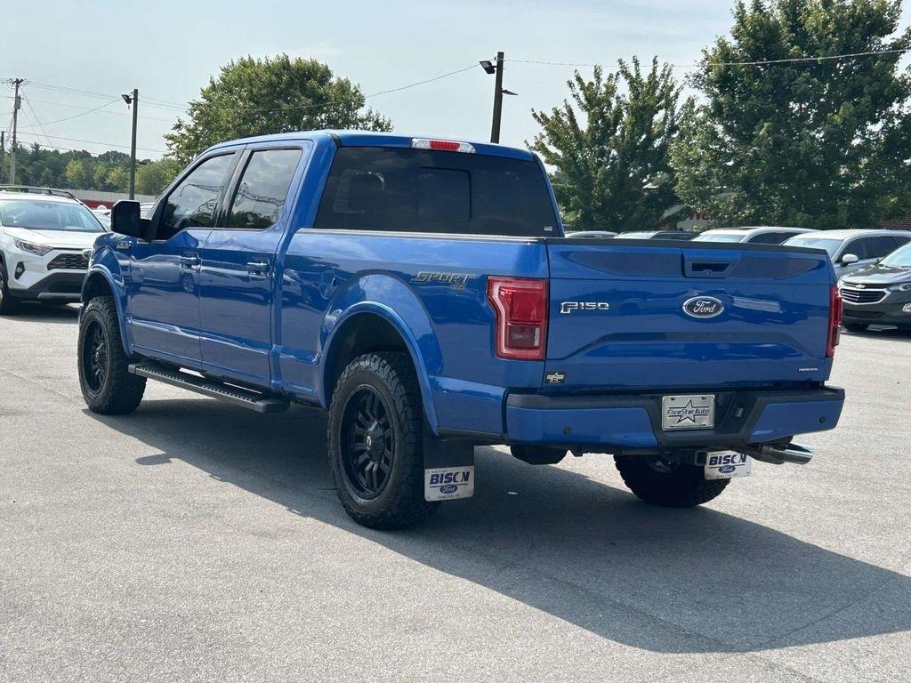 Ford F-150 4WD SuperCrew 157" Lariat w/HD Payload Pkg 2015
