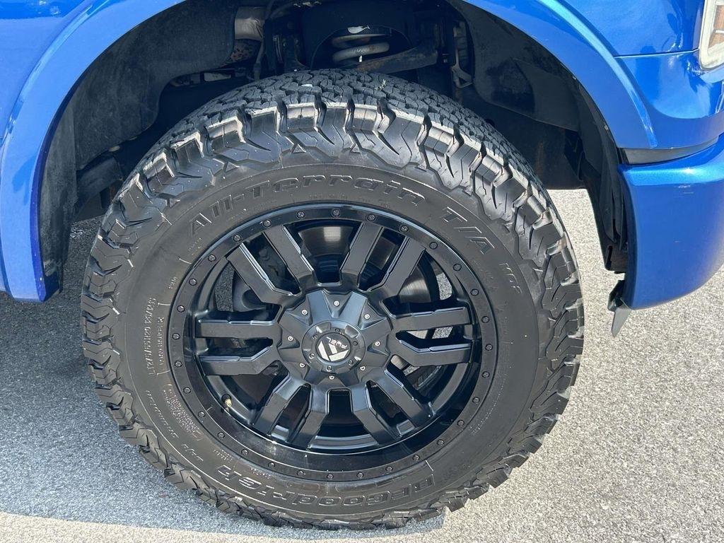 Ford F-150 4WD SuperCrew 157" Lariat w/HD Payload Pkg 2015