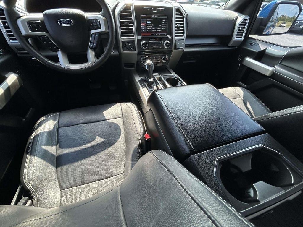 Ford F-150 4WD SuperCrew 157" Lariat w/HD Payload Pkg 2015