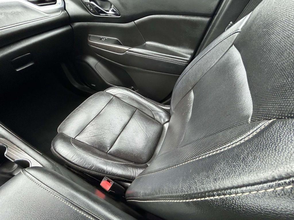 GMC Acadia FWD 4dr SLT w/SLT-1 2018