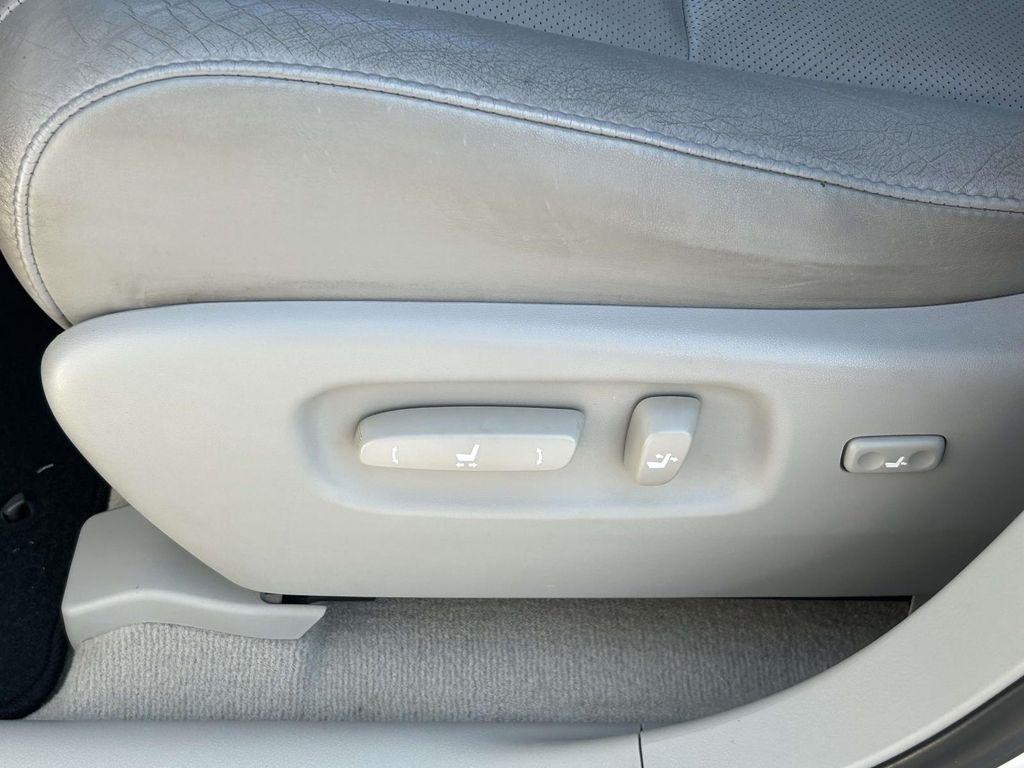 Lexus RX 350 FWD 4dr 2011
