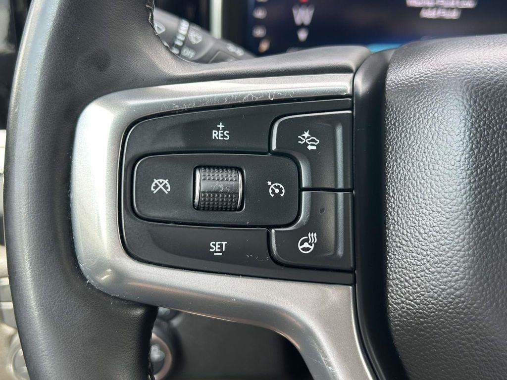 Chevrolet Silverado 1500 4WD Crew Cab 147" LT w/1LT 2025