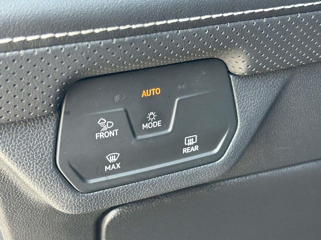 Volkswagen Atlas 2.0T SE w/Technology 4MOTION 2024