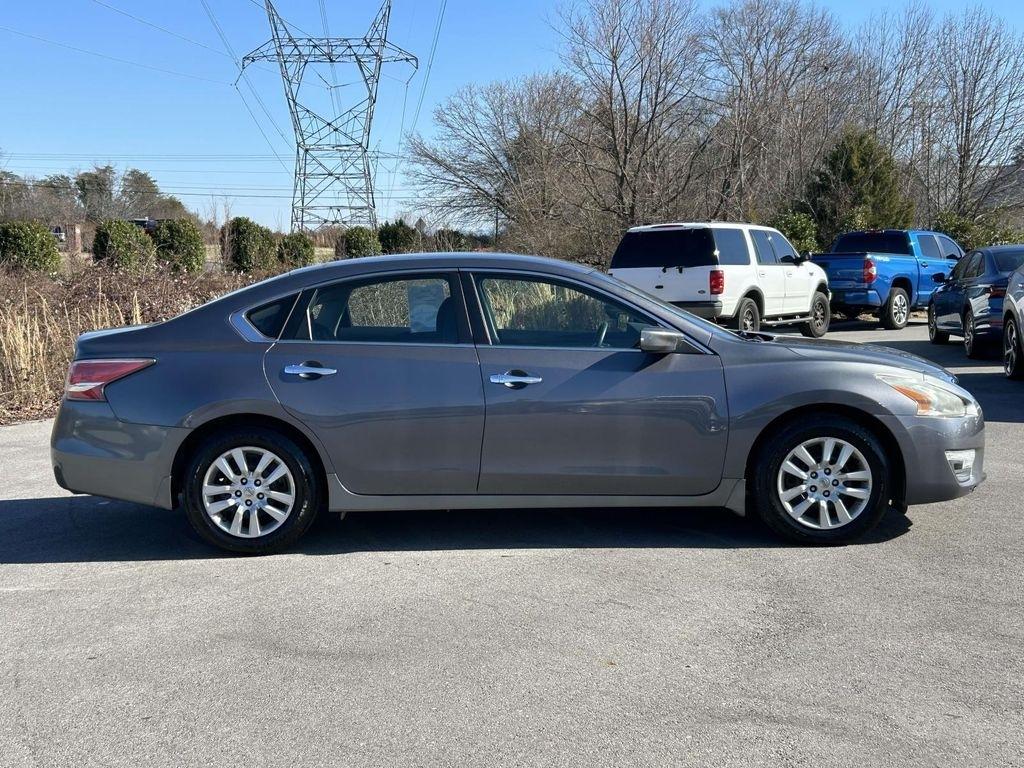 Nissan Altima 4dr Sdn I4 2.5 S 2014