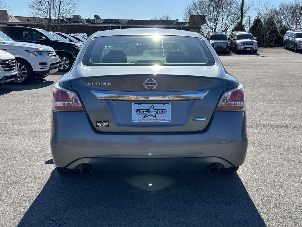 Nissan Altima 4dr Sdn I4 2.5 S 2014