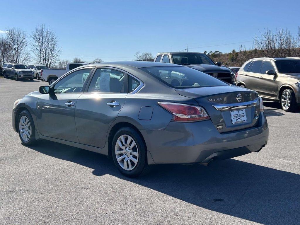 Nissan Altima 4dr Sdn I4 2.5 S 2014