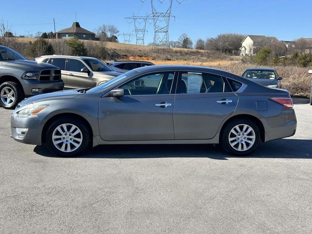 Nissan Altima 4dr Sdn I4 2.5 S 2014