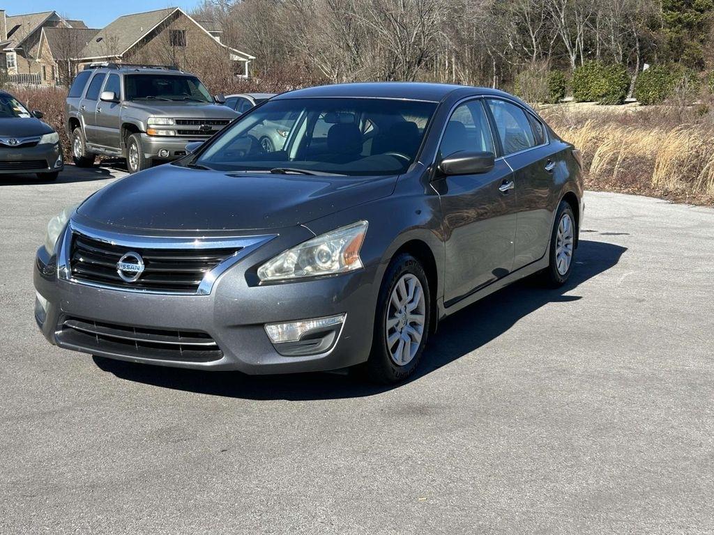 Nissan Altima 4dr Sdn I4 2.5 S 2014