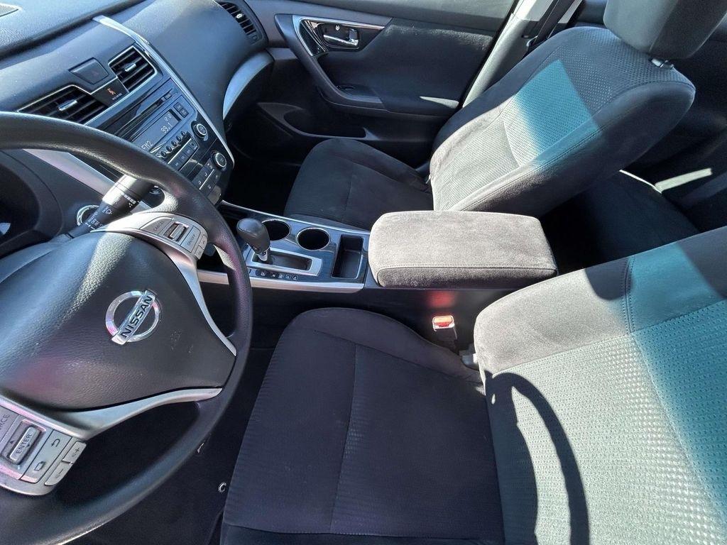 Nissan Altima 4dr Sdn I4 2.5 S 2014