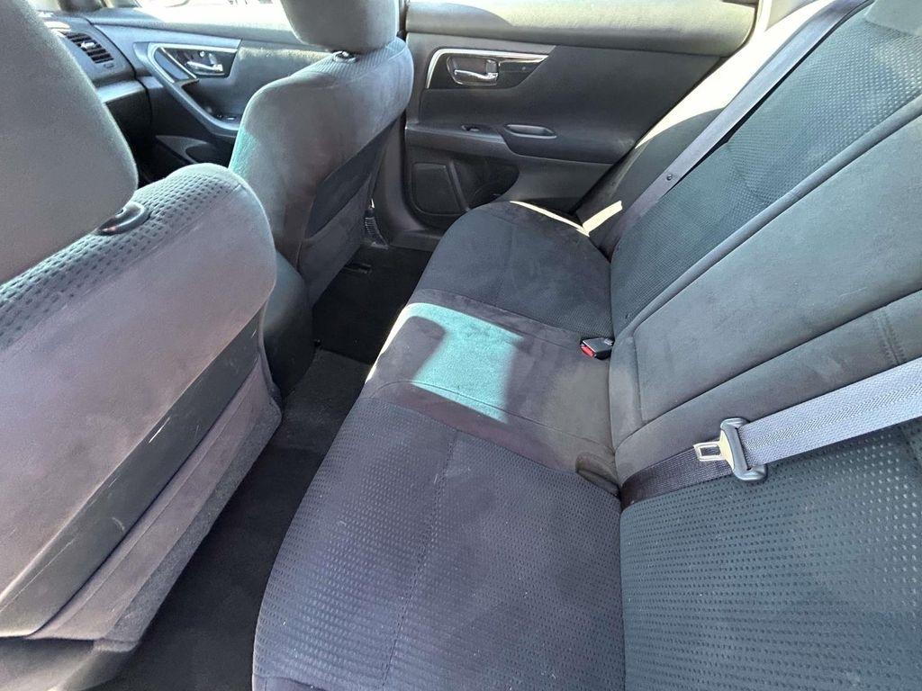 Nissan Altima 4dr Sdn I4 2.5 S 2014