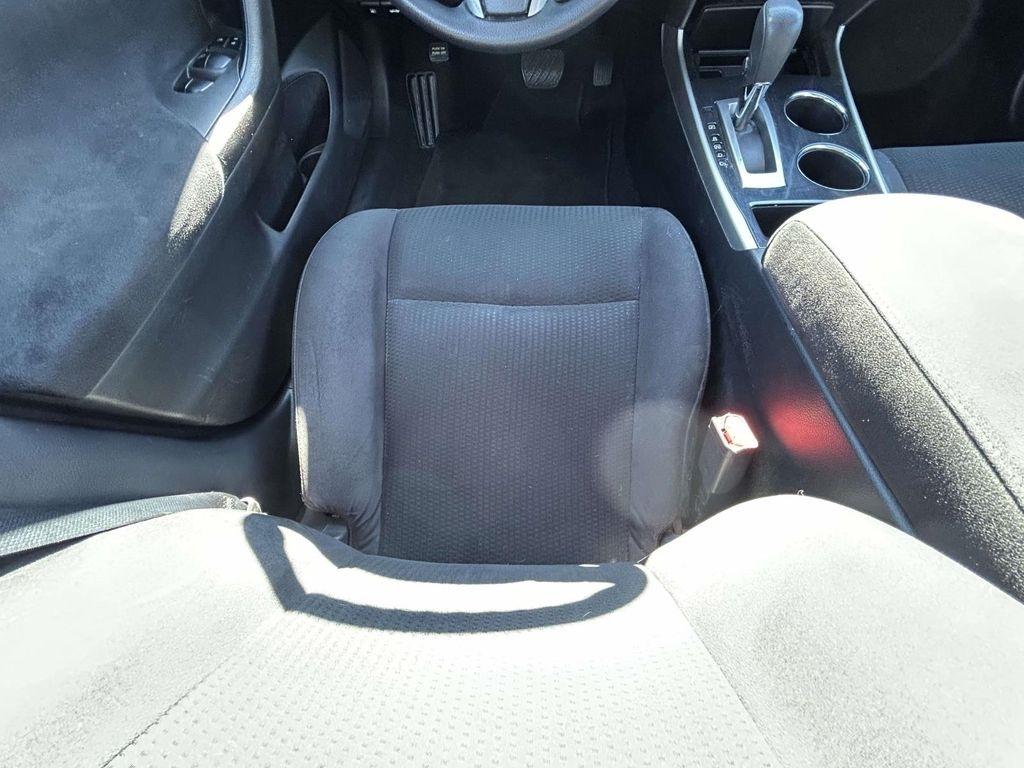 Nissan Altima 4dr Sdn I4 2.5 S 2014