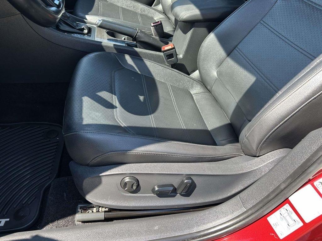 Volkswagen Passat 1.8T SE Auto 2017