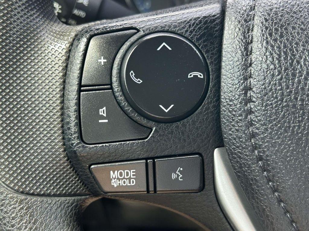 Toyota Corolla 50th Anniversary Special Edition CVT (Natl) 2017