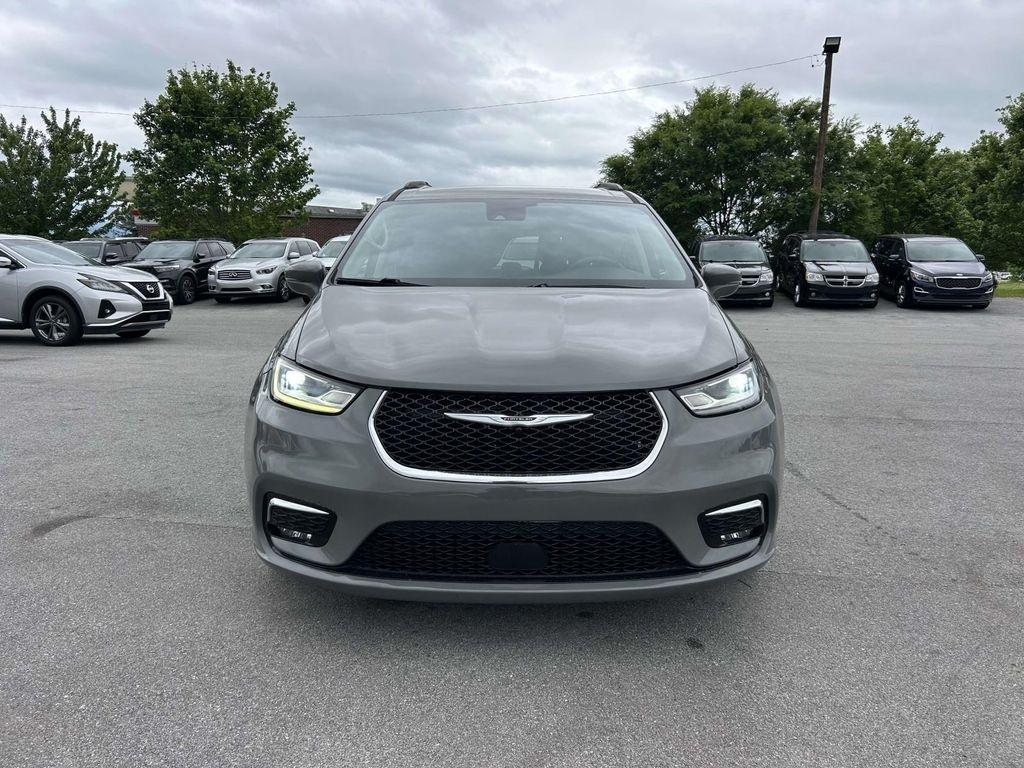 Chrysler Pacifica Touring L FWD 2022