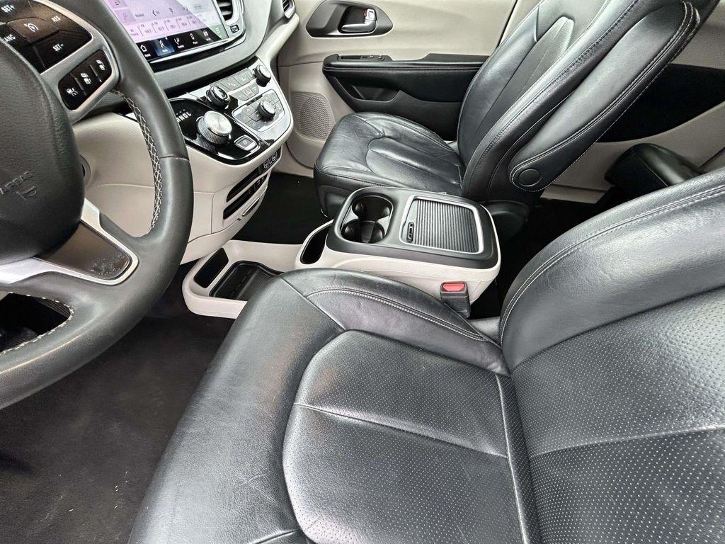 Chrysler Pacifica Touring L FWD 2022