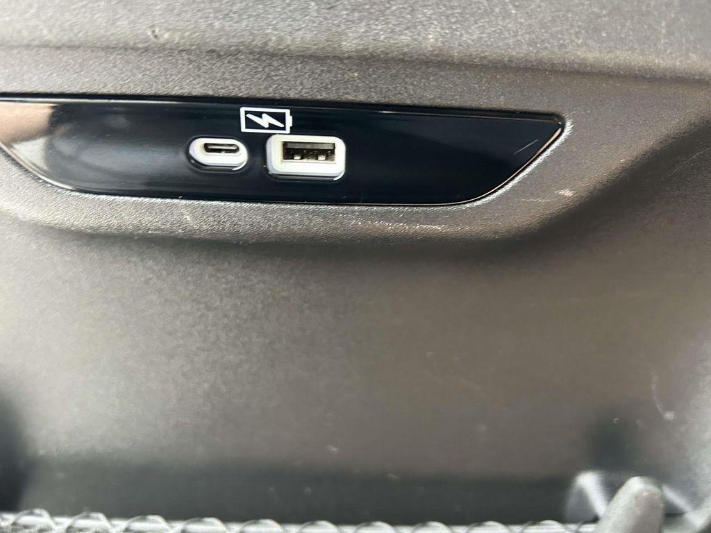 Chrysler Pacifica Touring L FWD 2022