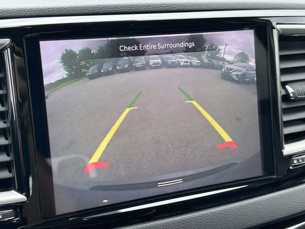 Chrysler Pacifica Touring L FWD 2022