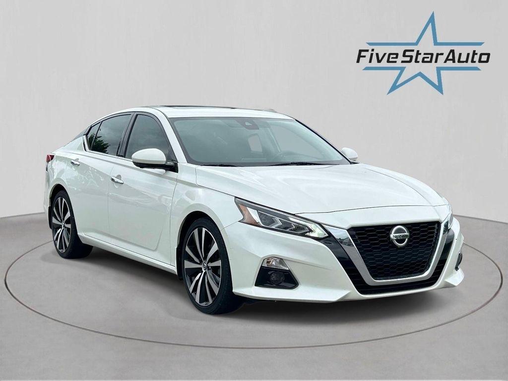Nissan Altima 2.5 Platinum Sedan 2019