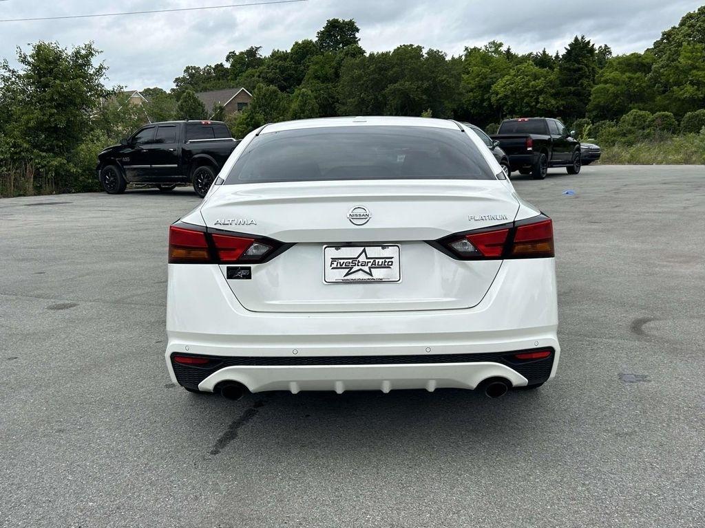 Nissan Altima 2.5 Platinum Sedan 2019