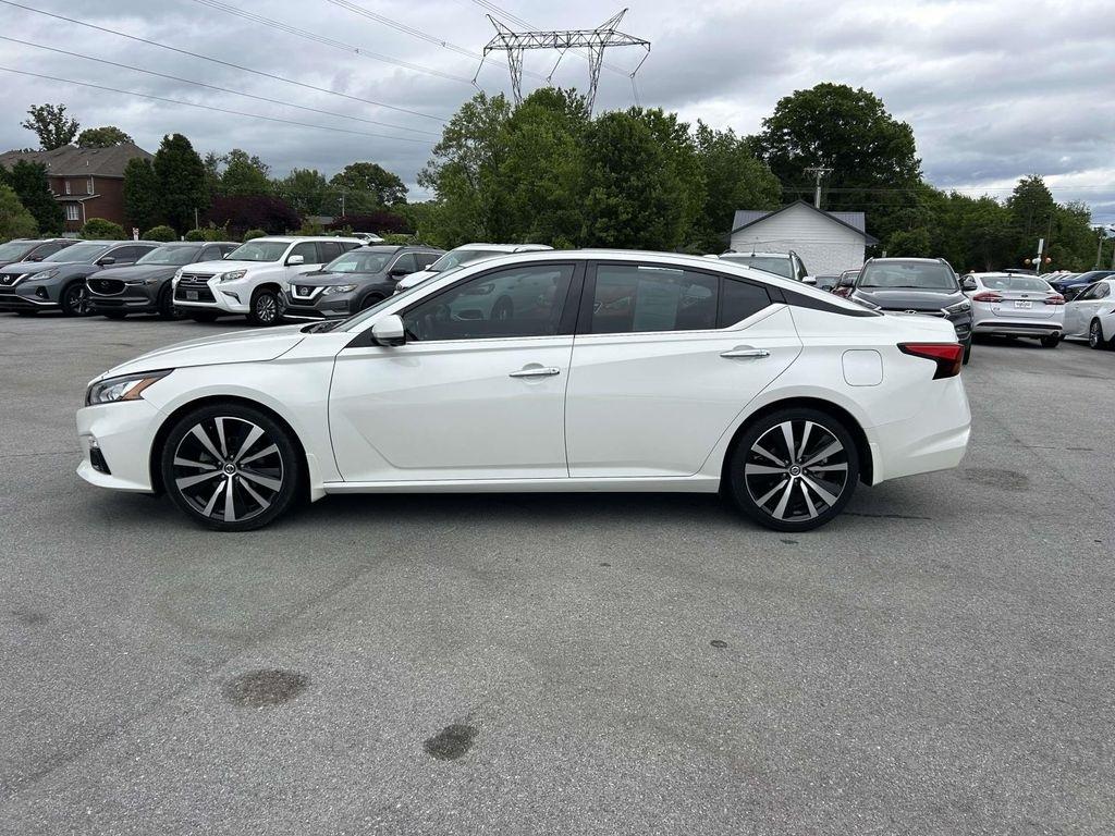 Nissan Altima 2.5 Platinum Sedan 2019