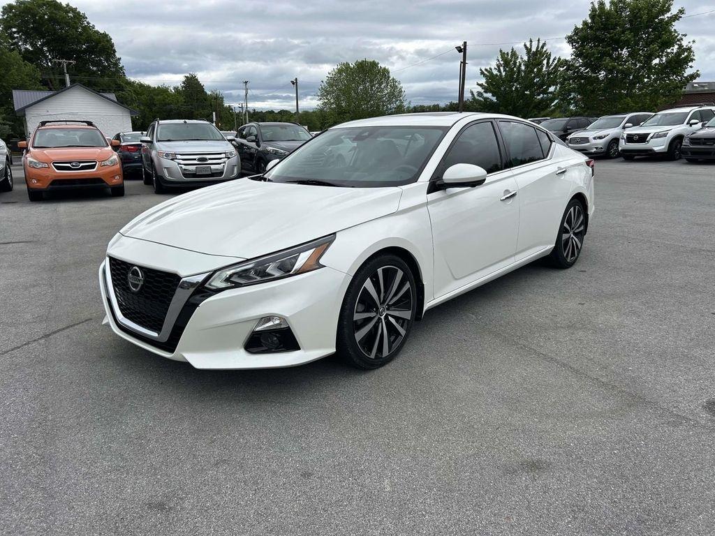Nissan Altima 2.5 Platinum Sedan 2019