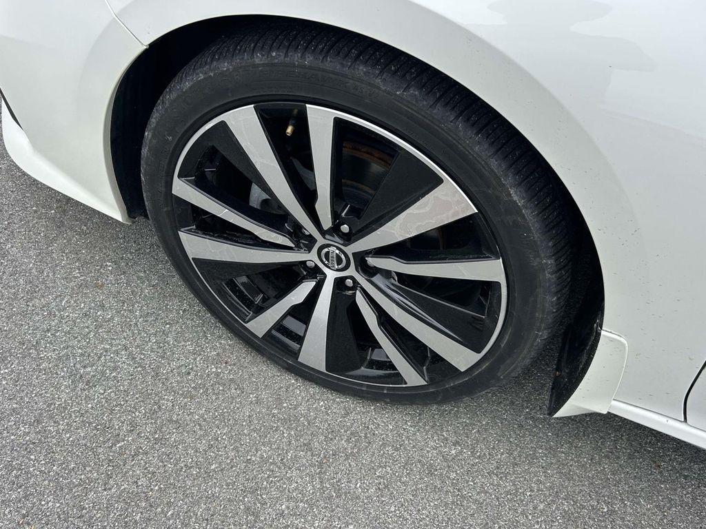 Nissan Altima 2.5 Platinum Sedan 2019