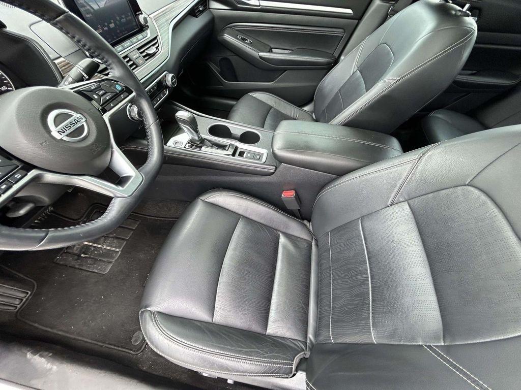 Nissan Altima 2.5 Platinum Sedan 2019