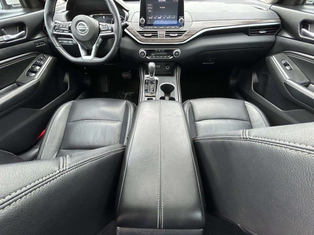 Nissan Altima 2.5 Platinum Sedan 2019
