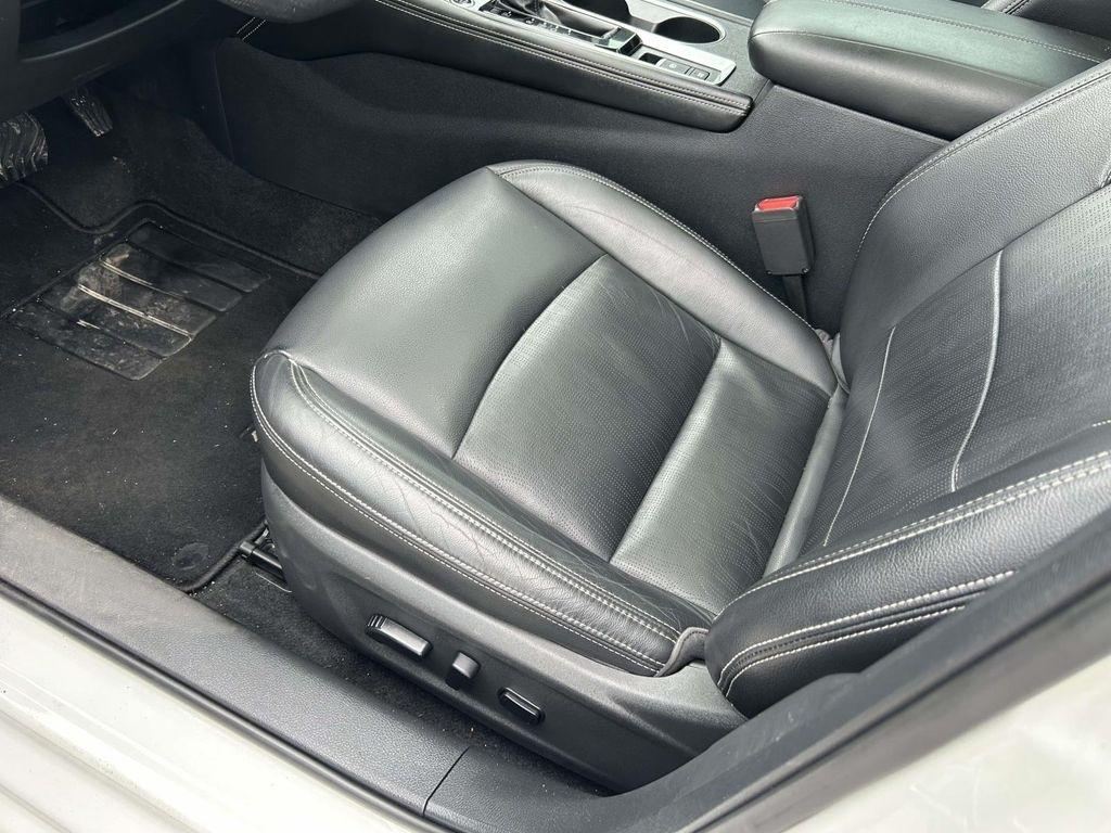 Nissan Altima 2.5 Platinum Sedan 2019