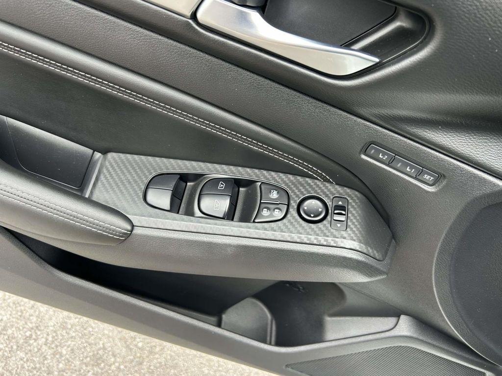 Nissan Altima 2.5 Platinum Sedan 2019