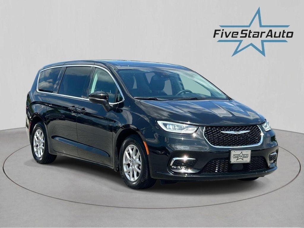 2023 Chrysler Pacifica Touring L FWD