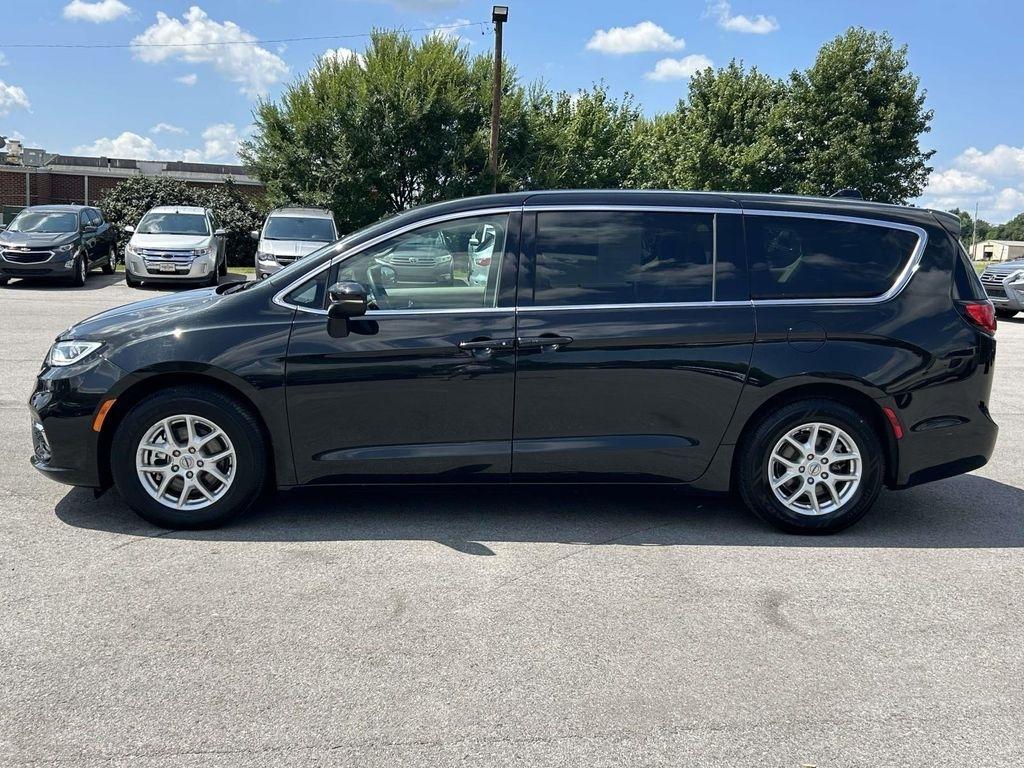 Chrysler Pacifica Touring L FWD 2023