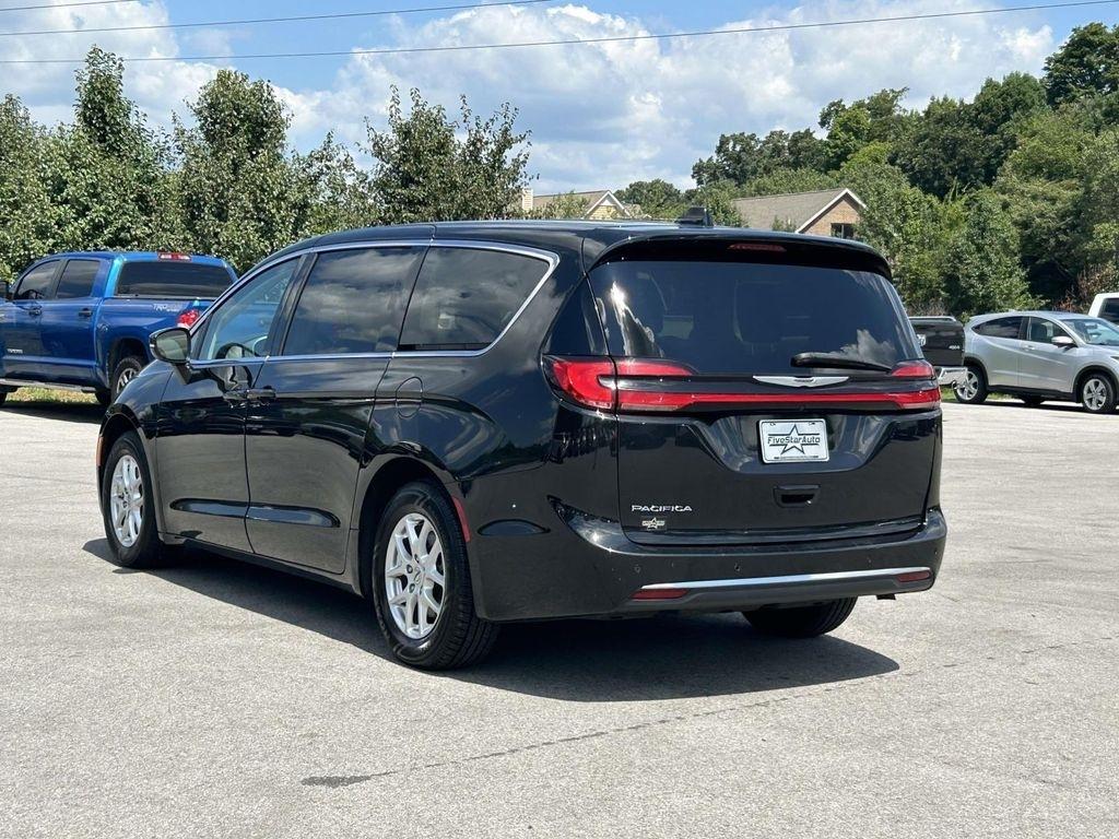 Chrysler Pacifica Touring L FWD 2023