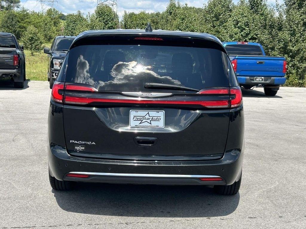 Chrysler Pacifica Touring L FWD 2023