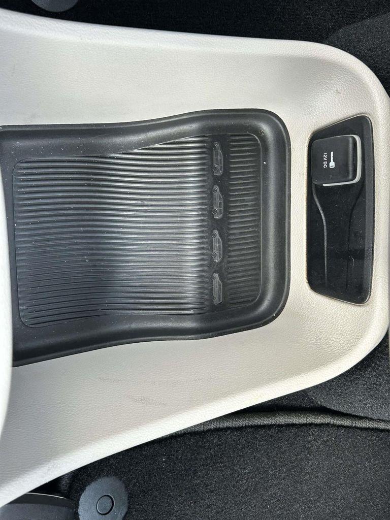 Chrysler Pacifica Touring L FWD 2023