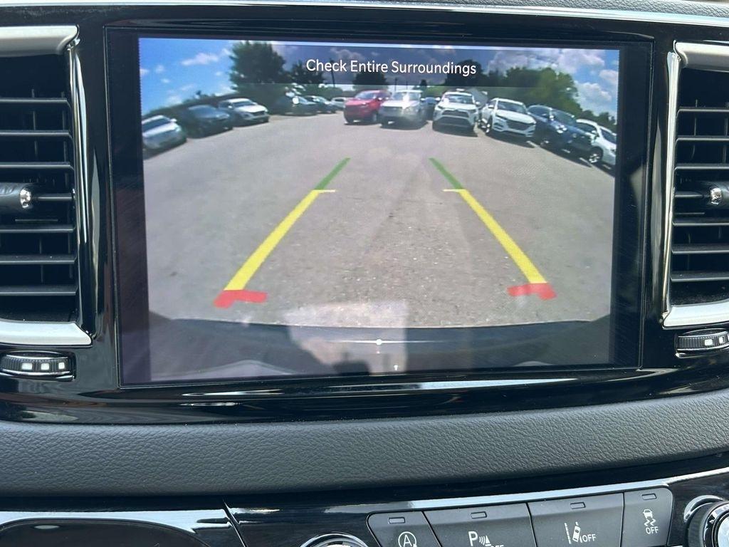 Chrysler Pacifica Touring L FWD 2023