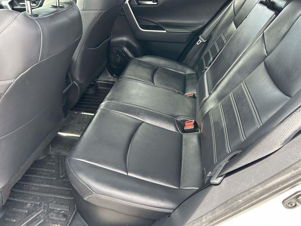 Toyota RAV4 Hybrid Limited AWD (Natl) 2019