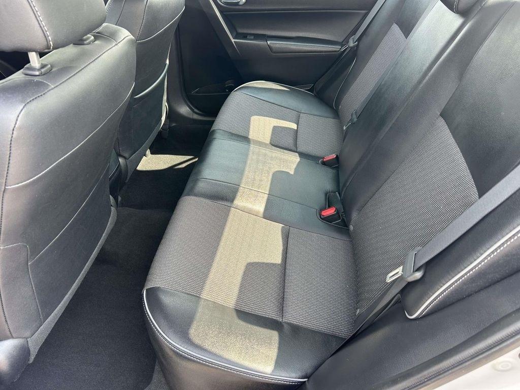 Toyota Corolla 4dr Sdn CVT LE Premium (Natl) 2014