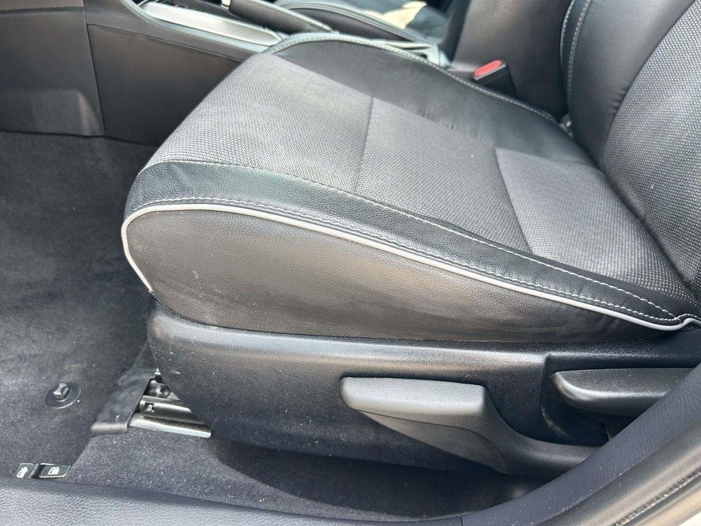 Toyota Corolla 4dr Sdn CVT LE Premium (Natl) 2014