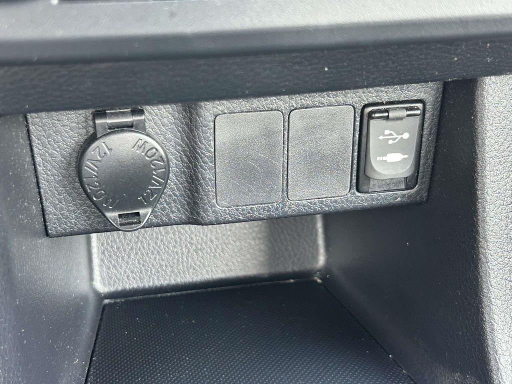 Toyota Corolla 4dr Sdn CVT LE Premium (Natl) 2014